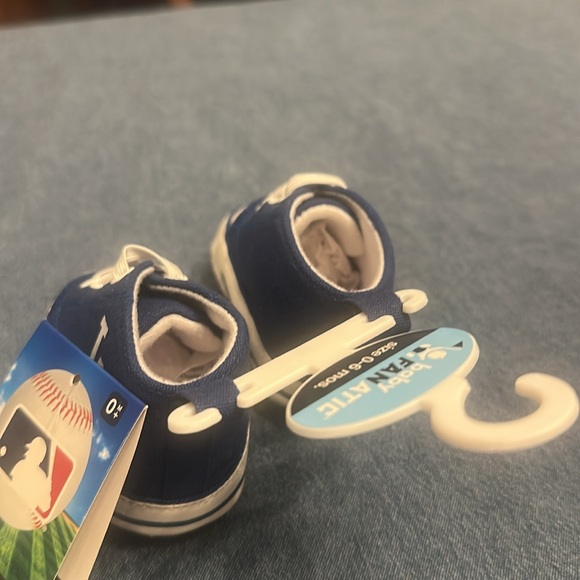 LA Dodgers NWT Baby Fanatic Blue and White Pre Walker sneakers 0-6 months - Picture 6 of 7